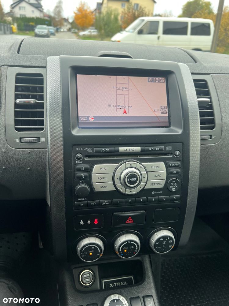 Nissan X-Trail 2.0 dCi XE - 21