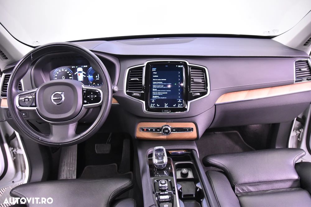 Volvo XC 90 T8 eAWD R-Design - 9