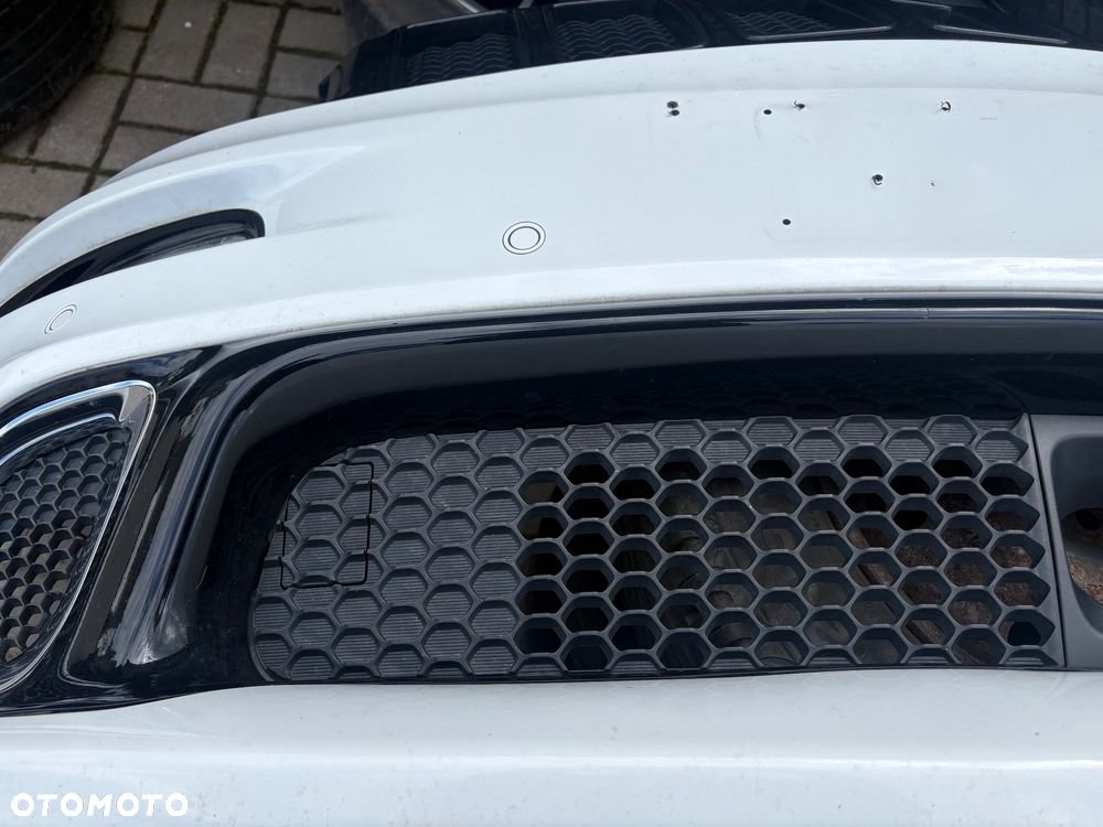 Zderzak Jeep Grand Cherokee SRT WK2 2014 - 10
