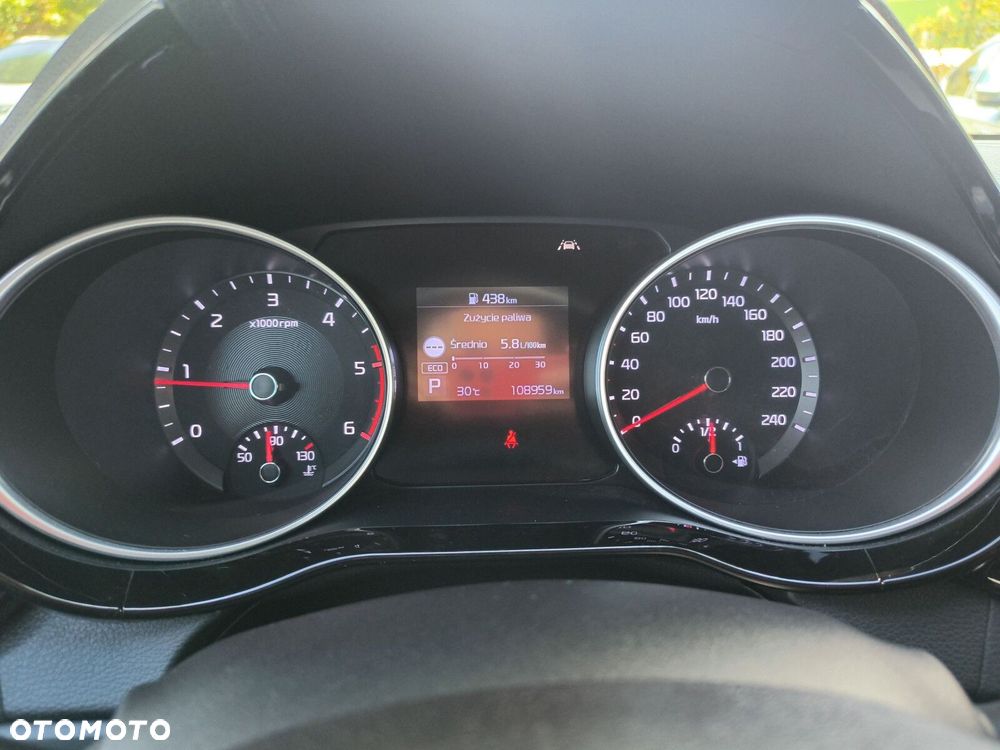 Kia Ceed - 16