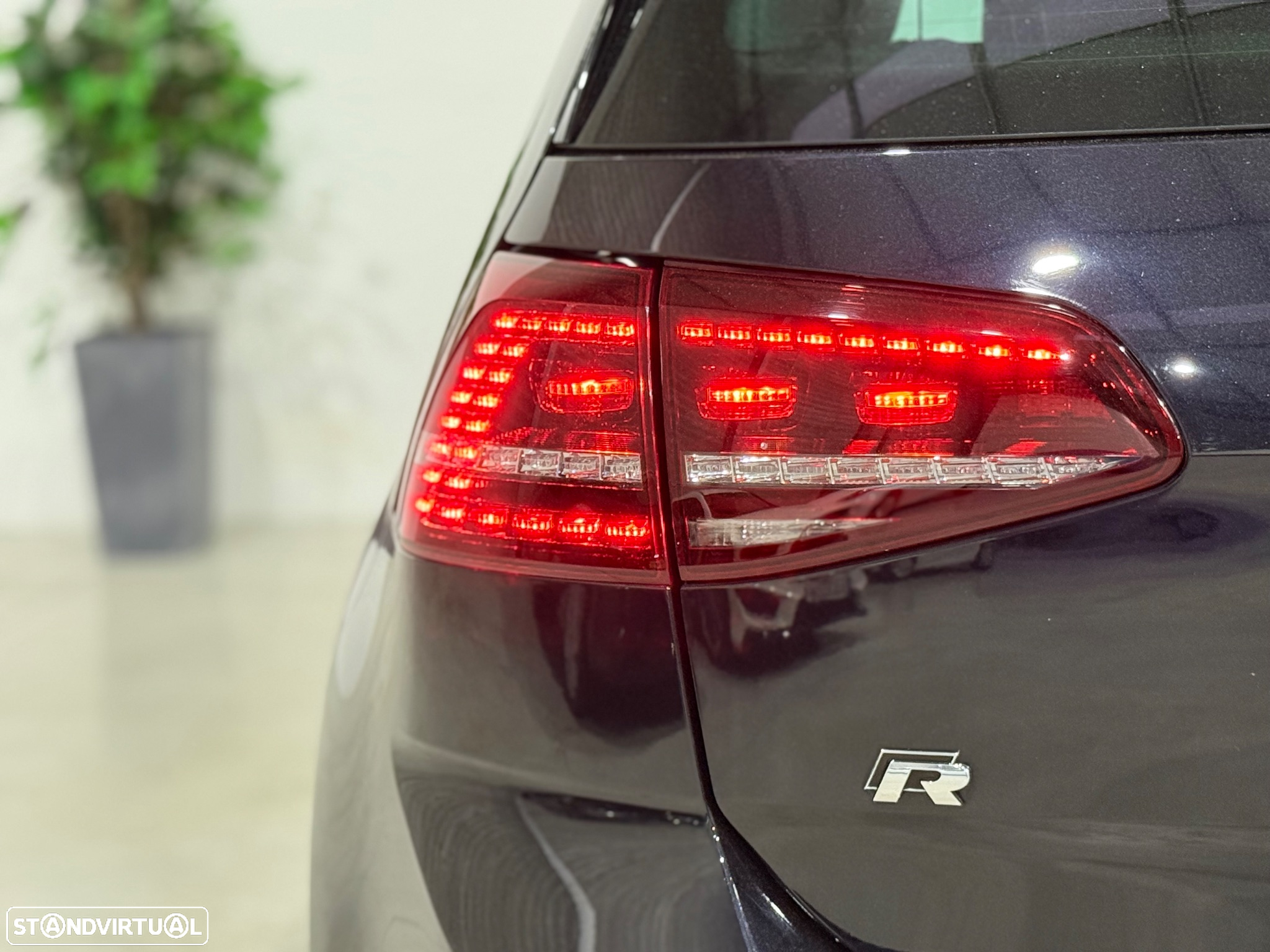 VW Golf 2.0 TSi R DSG - 39