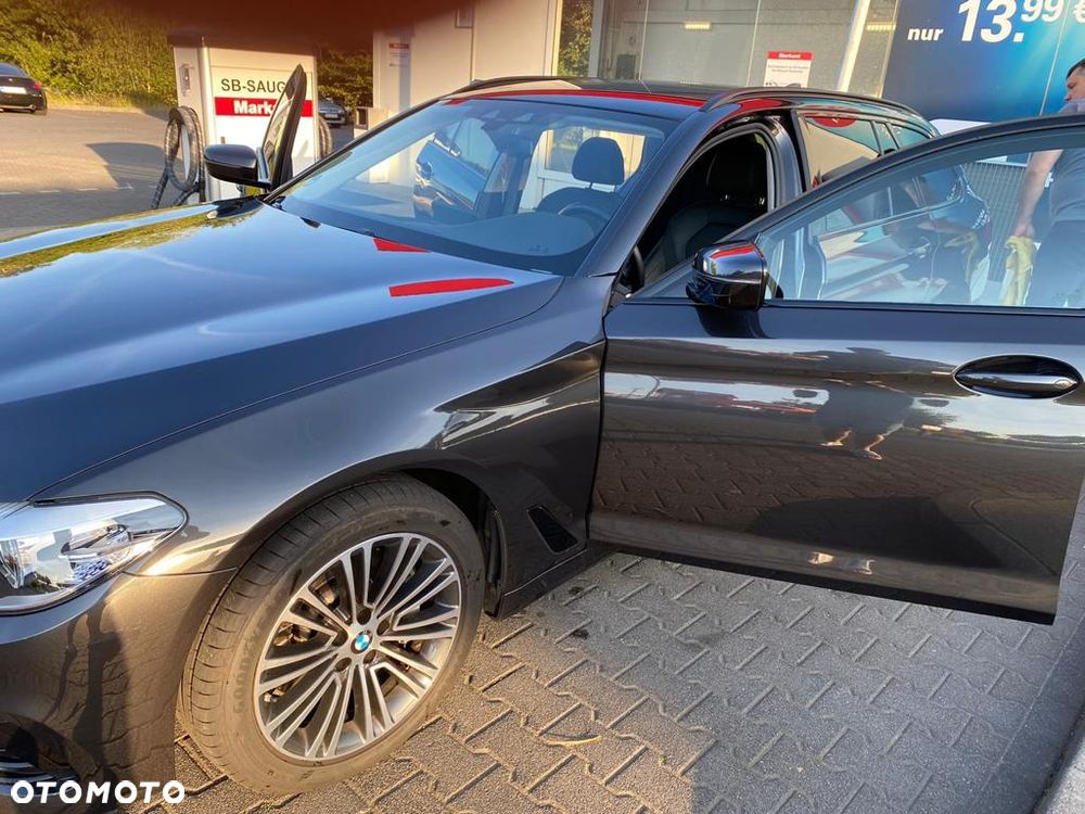 BMW Seria 5 525d Sport Line sport - 6