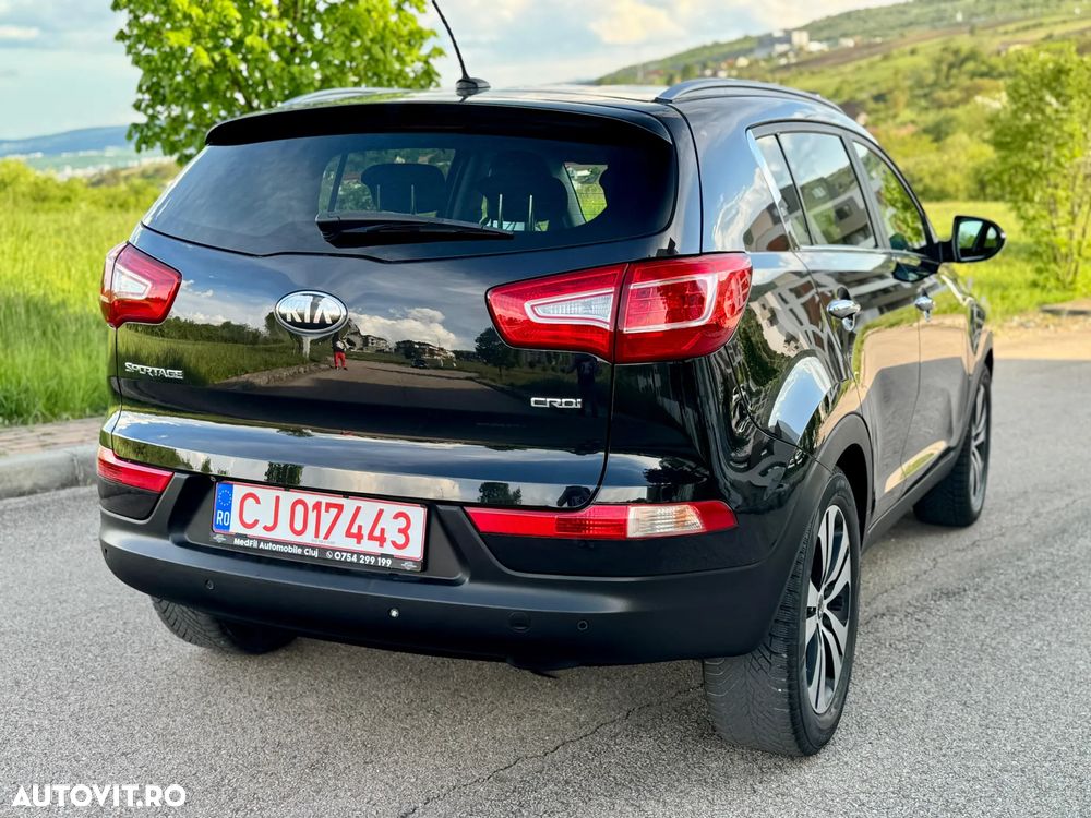 Kia Sportage 2.0 CRDI 4WD Automatik Spirit - 4
