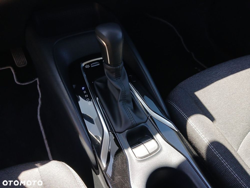 Toyota Corolla 1.8 Hybrid Comfort - 35