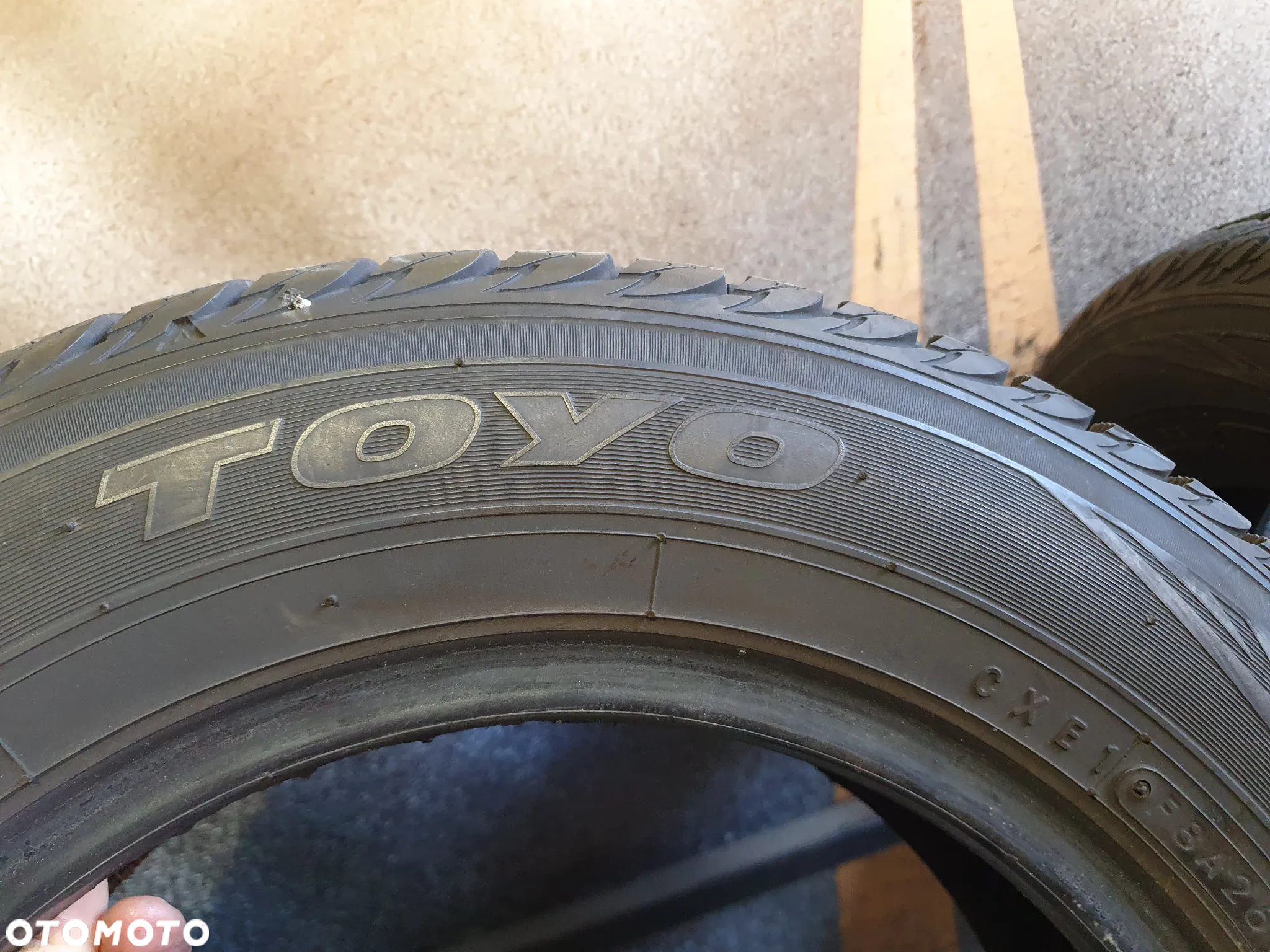 Para opon Toyo Vario V-2  145/80/13 - 4