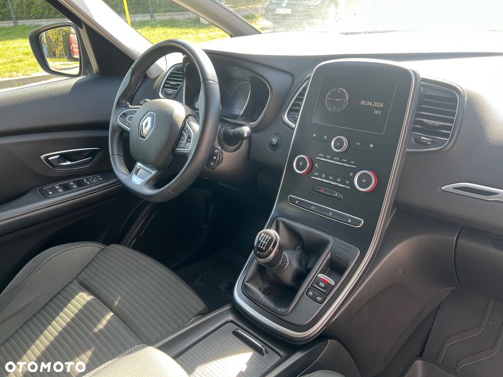 Renault Scenic ENERGY TCe 130 INITIALE PARIS - 24