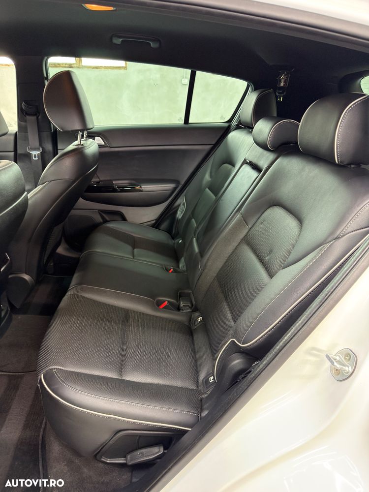 Kia Sportage 1.7 CRDI 2WD ISG Aut. GT Line - 12