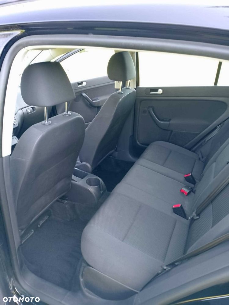 Volkswagen Golf Plus - 4
