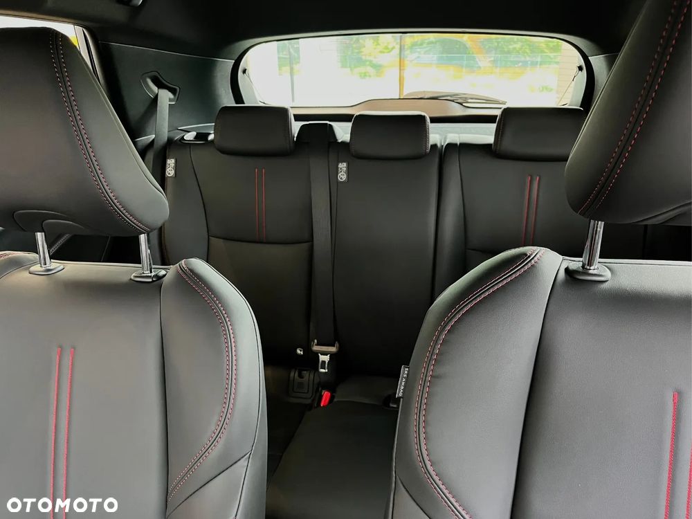 Lexus LBX 1.5 Hybrid - 5
