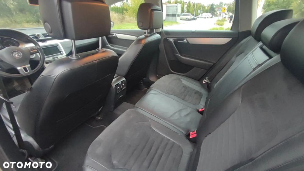 Volkswagen Passat 2.0 TDI Comfortline - 10