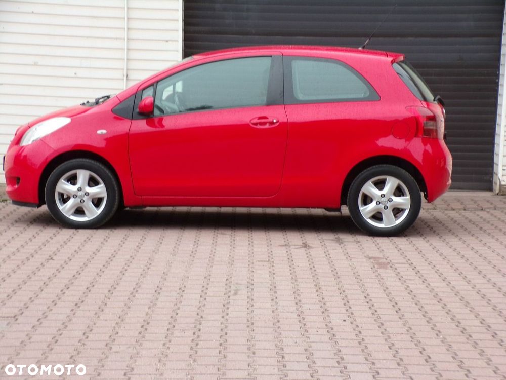 Toyota Yaris - 11