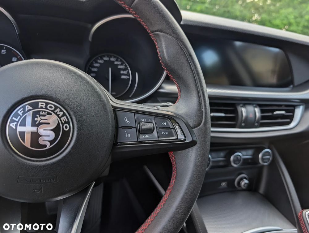 Alfa Romeo Stelvio 2.0 Turbo Q4 - 9