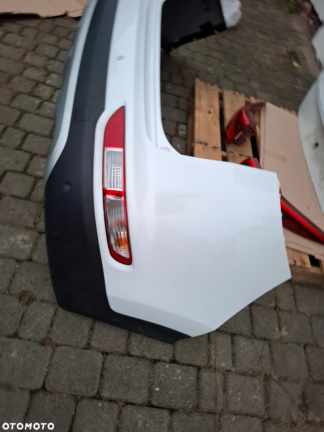 KIA SPORTAGE IV 4 15- ZDERZAK TYŁ KOMPLETNY KLAPA BAGAZNIKA POKRYWA LAMPY DEMONTAZ HW BIAŁY W KOLOR DEMONTAZ - 8