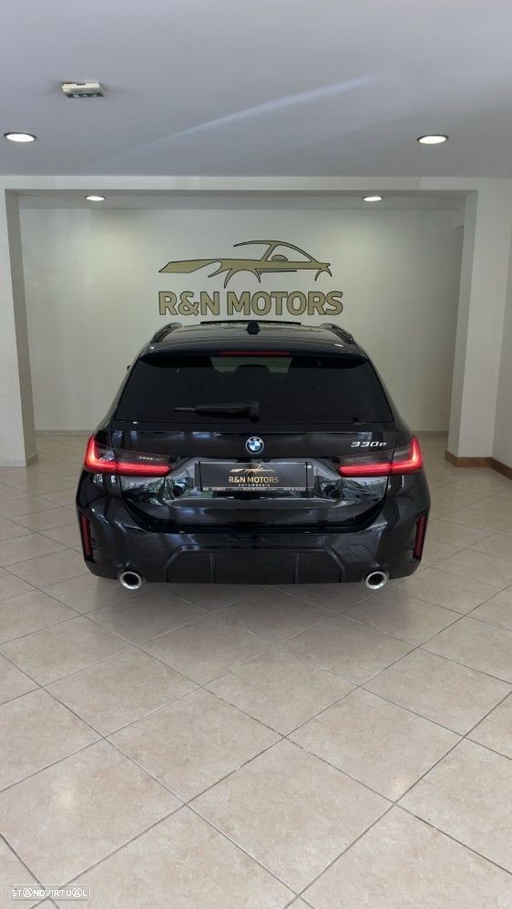BMW 330 - 10