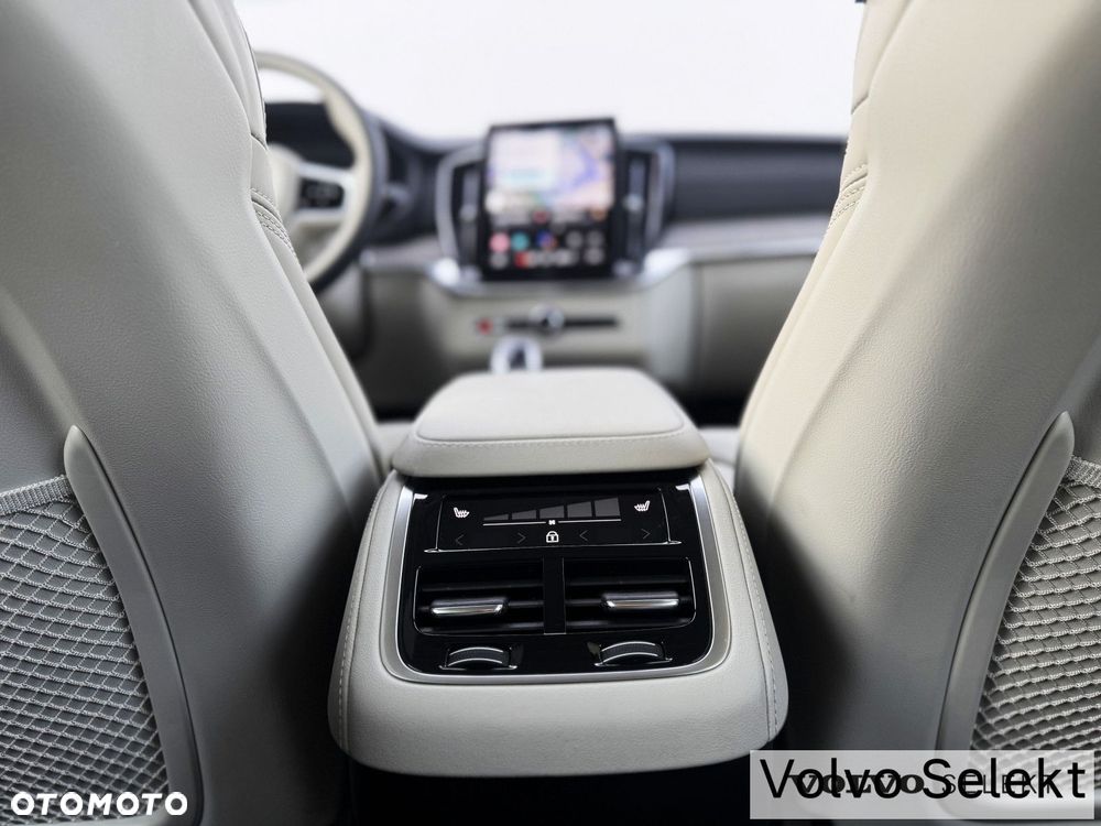 Volvo XC 90 - 26