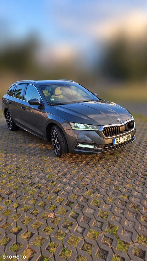 Skoda Octavia 2.0 TDI SCR Style DSG - 1