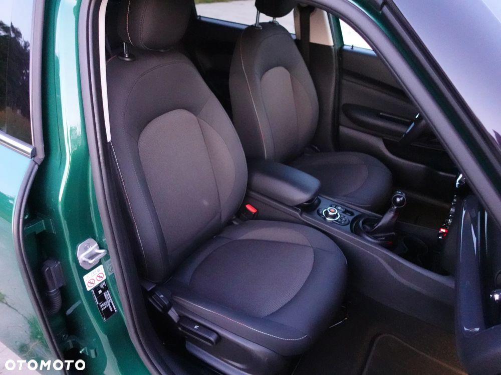 MINI Clubman One Essential Trim - 12