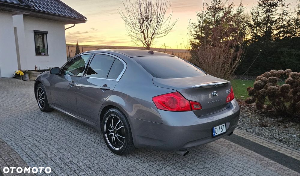 Infiniti G 3.5 xAWD - 5