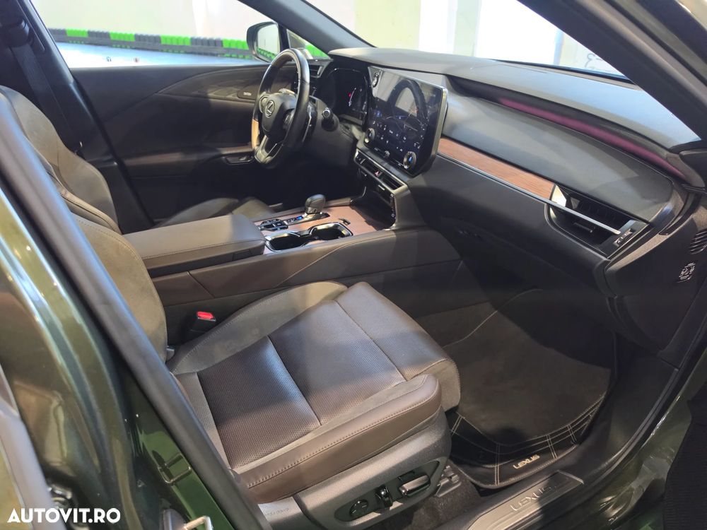 Lexus Seria RX 350h E-Four HEV Luxury Mark Levinson - 27