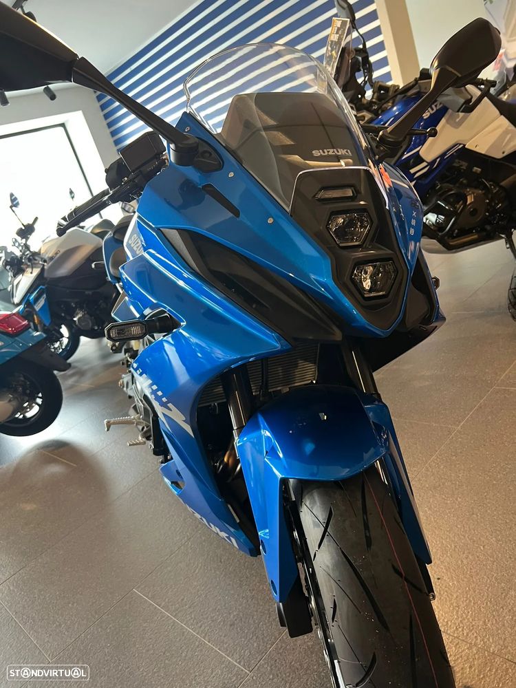 Suzuki GSX 8 R - 3