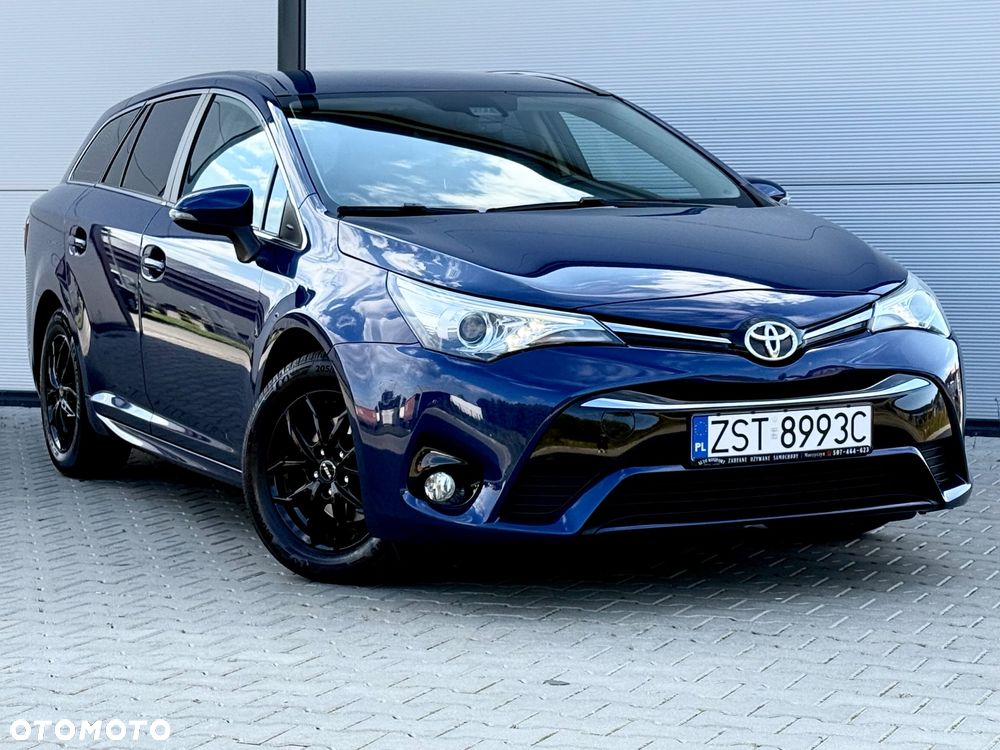Toyota Avensis 1.8 Prestige - 10