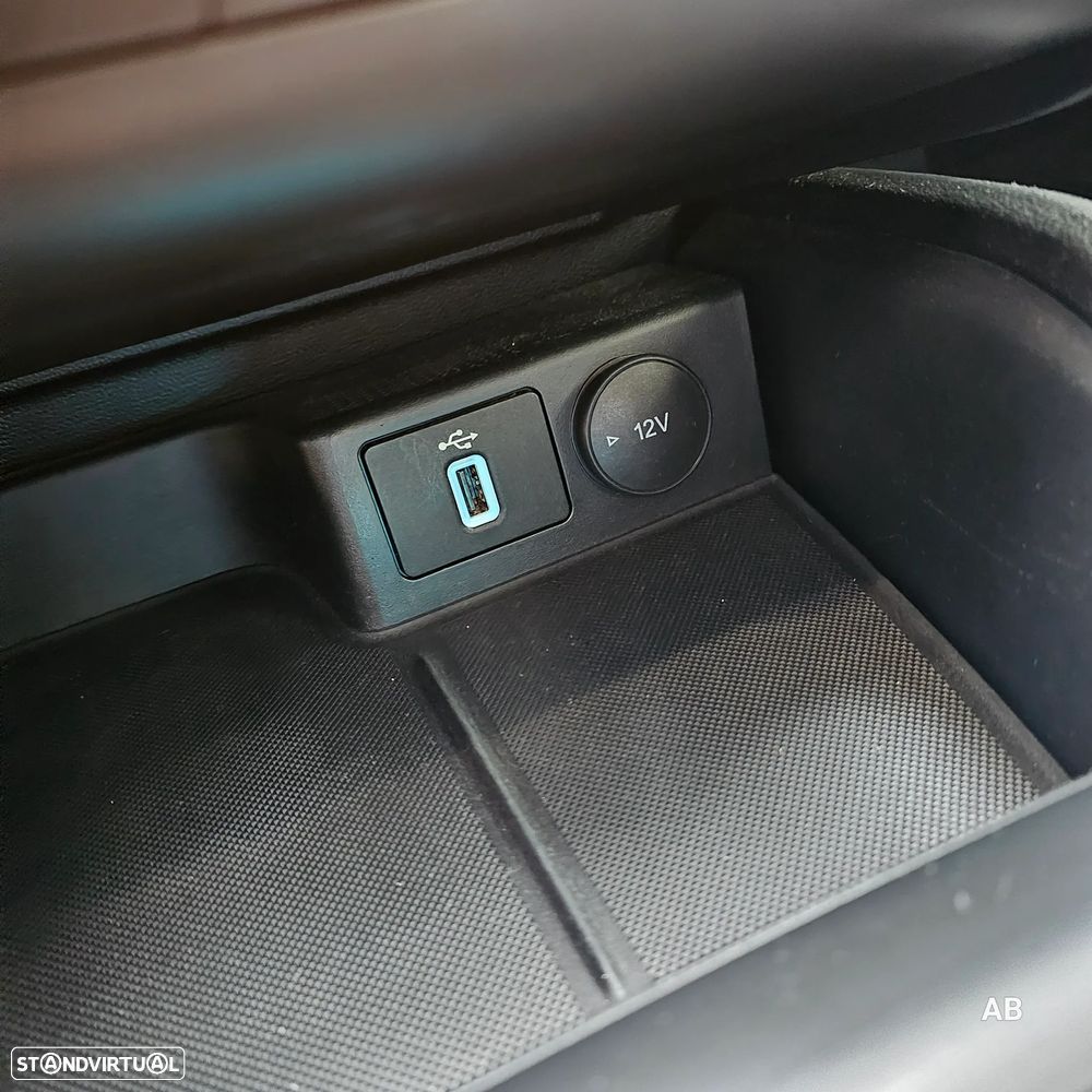 Ford Focus 1.0 EcoBoost Active - 31