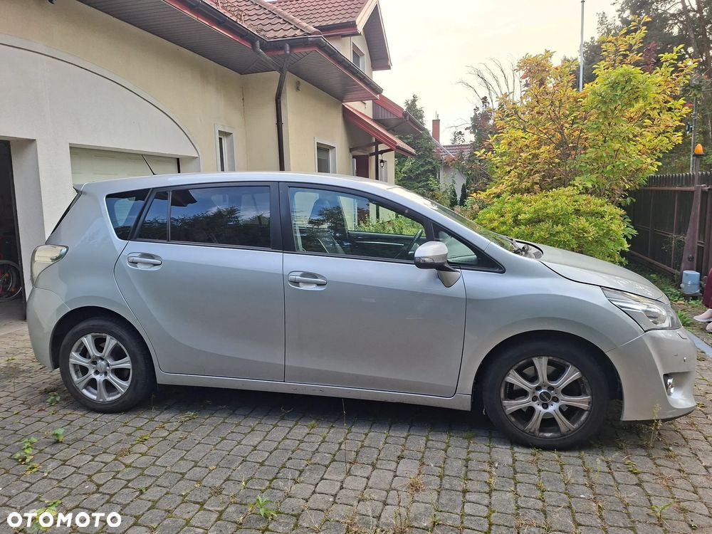 Toyota Verso - 4