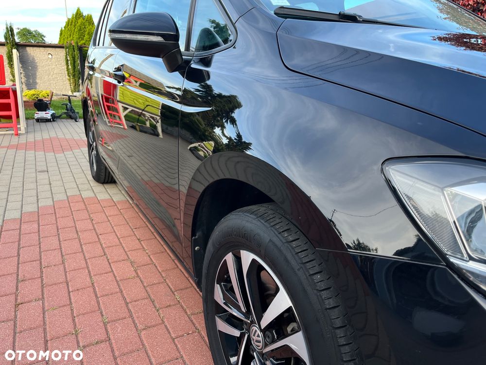Volkswagen Touran 1.5 TSI ACT OPF DSG IQ.DRIVE - 6
