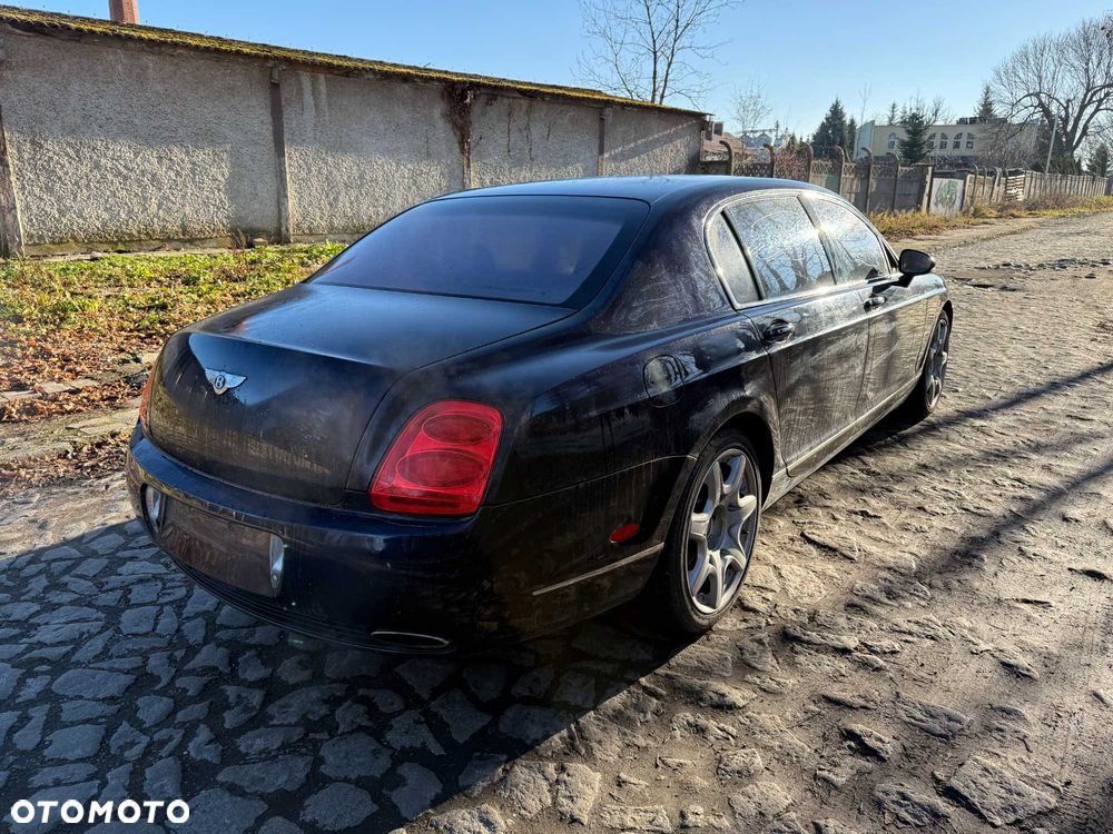 Bentley Flying Spur - 2