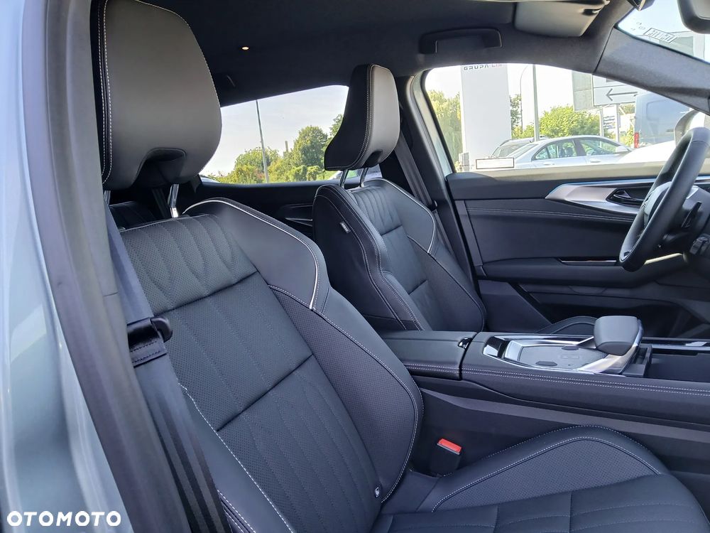 Renault Espace 1.2 E-Tech Full Hybrid 200 Iconic MMT 5os - 12