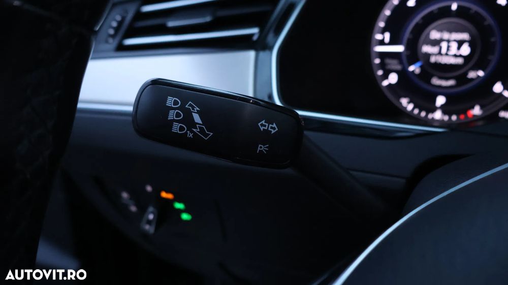 Volkswagen Passat Variant 2.0 TDI DSG (BlueMotion Technology) Highline - 16