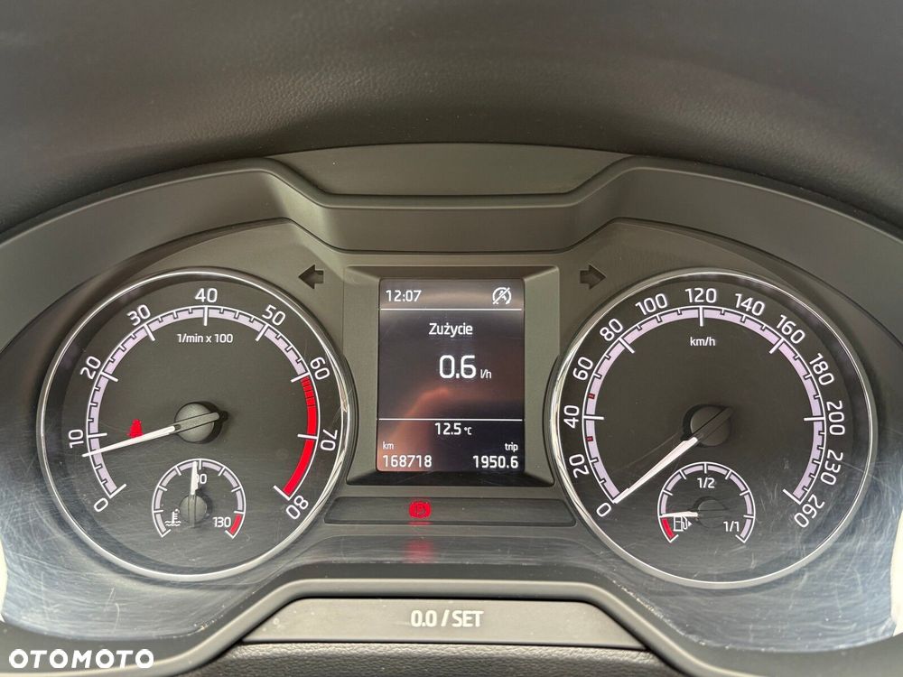 Skoda Octavia 1.5 TSI ACT Ambition - 21