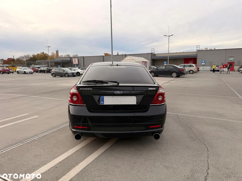 Ford Mondeo 3.0 V6 ST 220 - 7