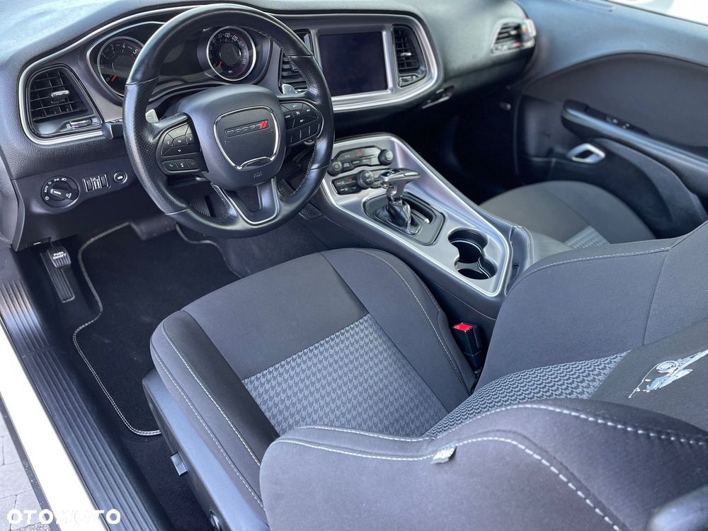 Dodge Challenger Automatik R/T Plus Scat Pack - 18