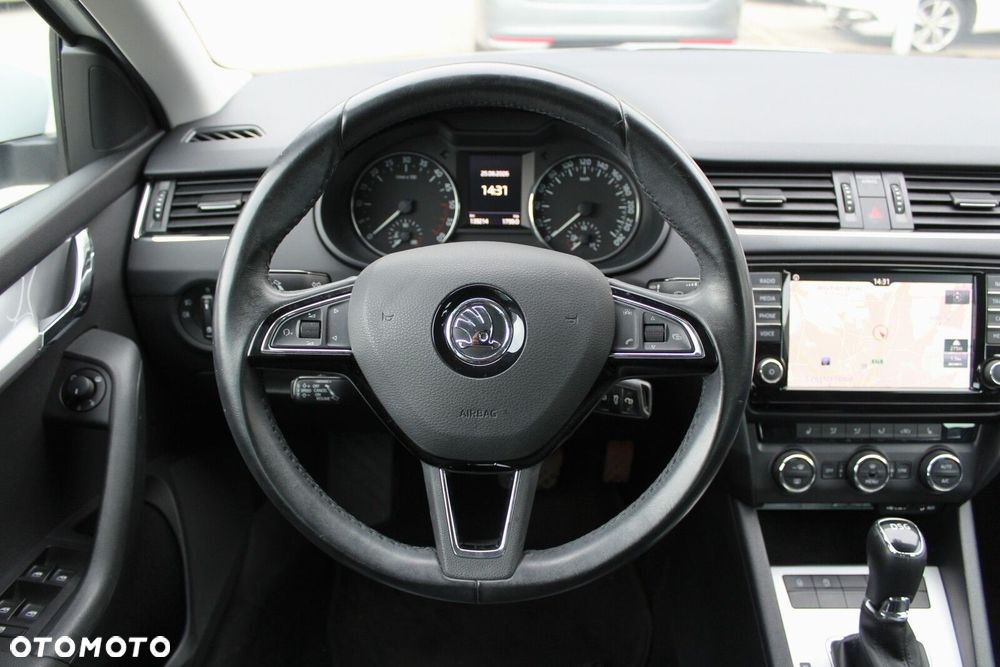 Skoda Octavia 2.0 TDI Style DSG - 17