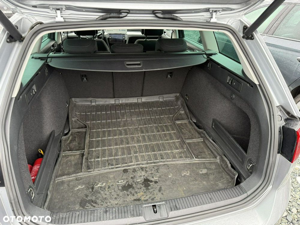 Volkswagen Passat Variant - 29