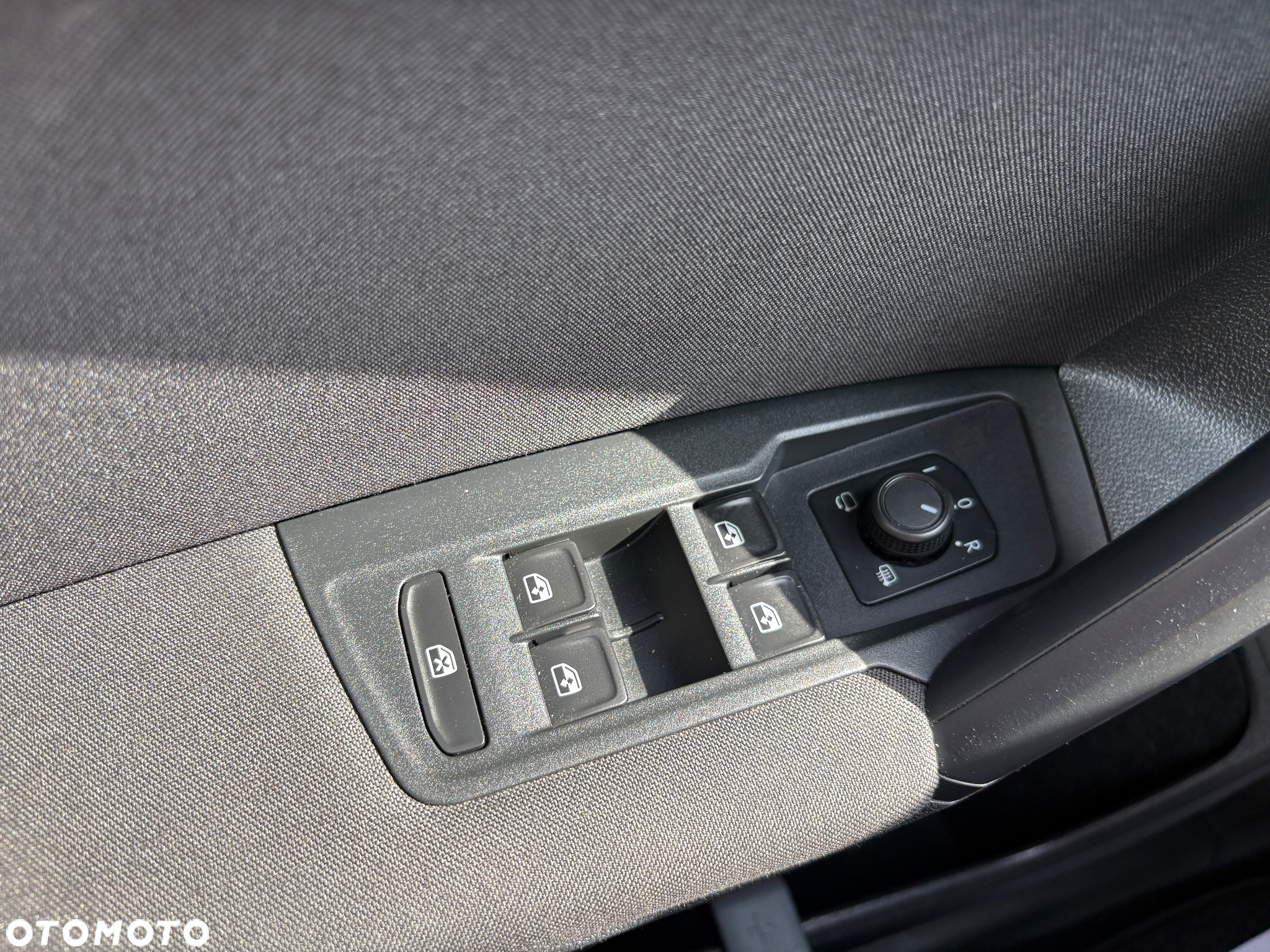 Volkswagen Tiguan 1.5 TSI ACT OPF Comfortline - 35