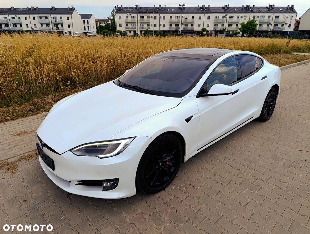 Tesla Model S Long Range Plus - 1