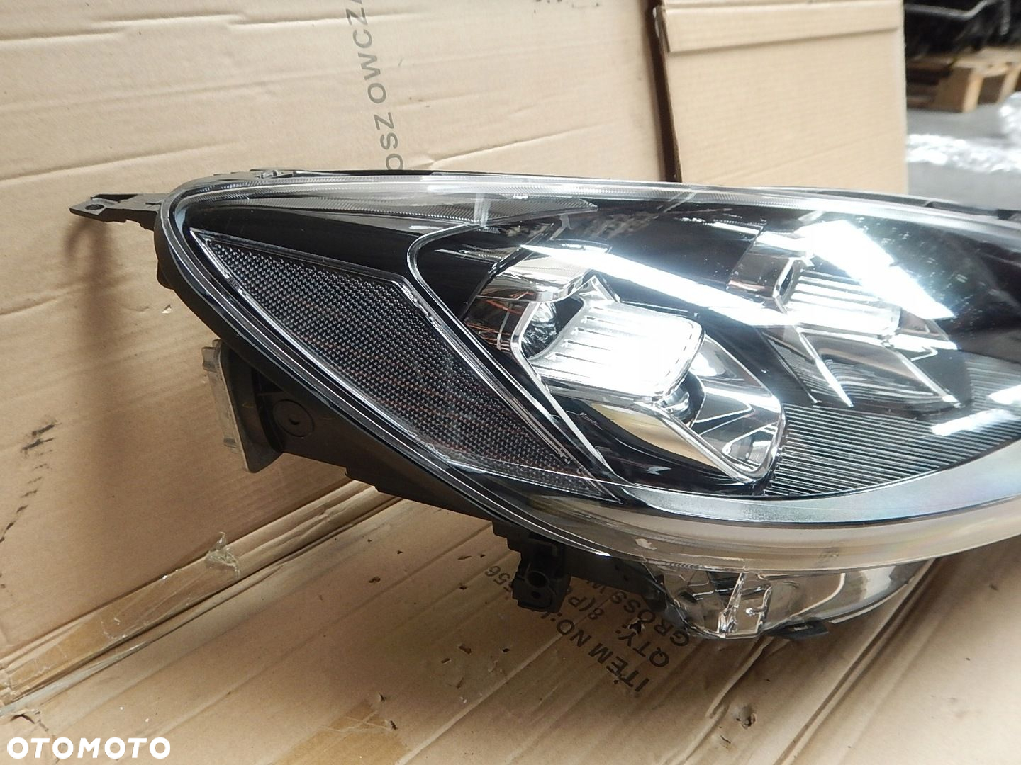 LAMPA PRZOD PRAWA FORD KUGA MK3 LV4B-13E014-FH LED EUROPA - 10