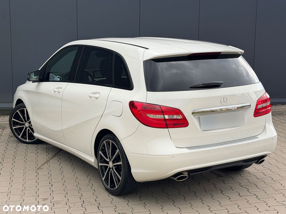 Mercedes-Benz Klasa B 200 CDI (BlueEFFICIENCY) - 40