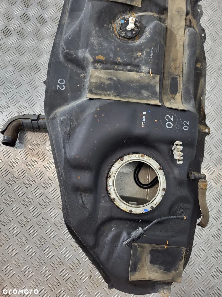 Toyota Rav4 IV 2.0 Zbiornik Paliwa - 2