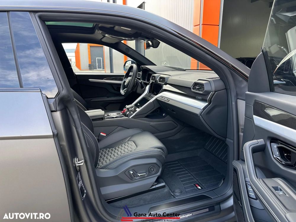 Lamborghini URUS Standard - 12