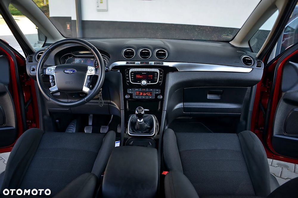 Ford S-Max 2.0 TDCi DPF Titanium - 38