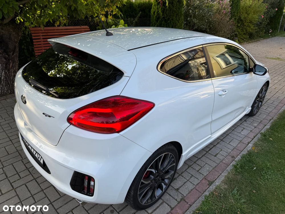 Kia Ceed 1.6 T-GDI GT - 12