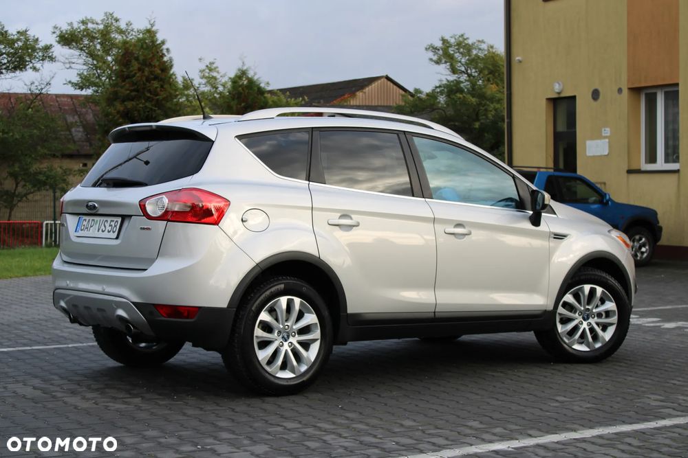 Ford Kuga 2.0 TDCi 4x4 Titanium - 9