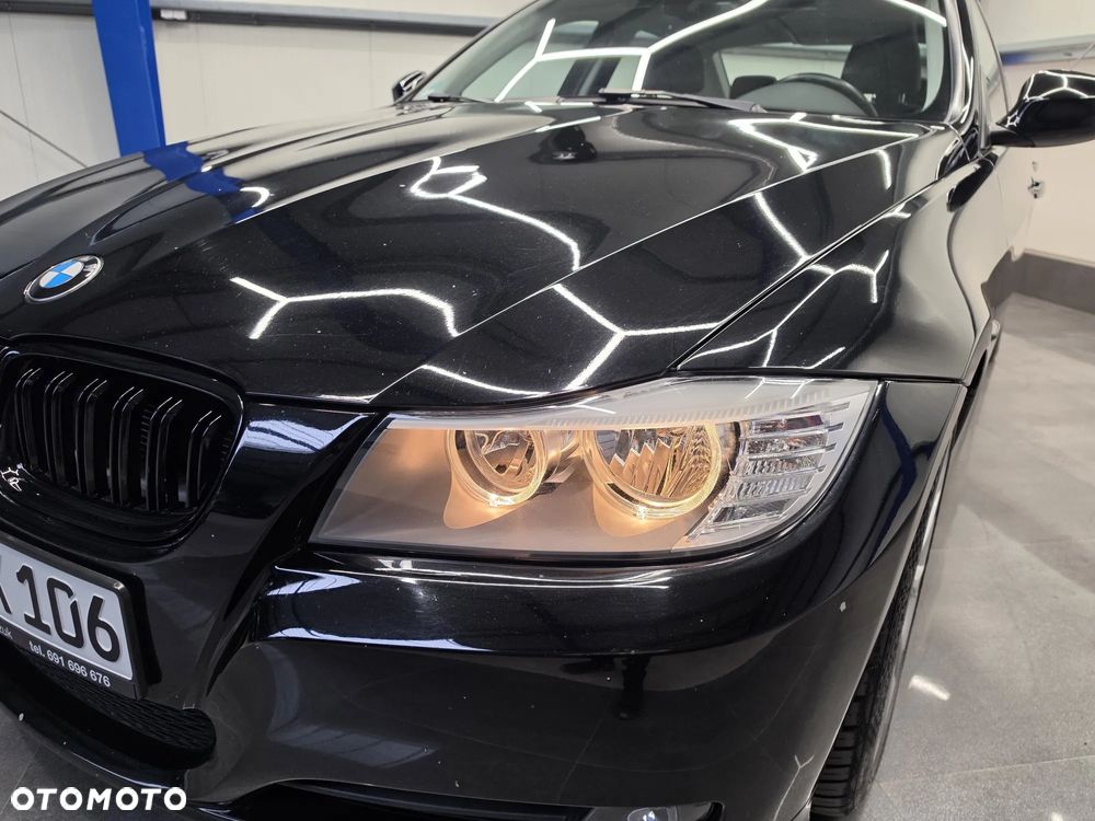 BMW Seria 3 318i Edition Exclusive - 23