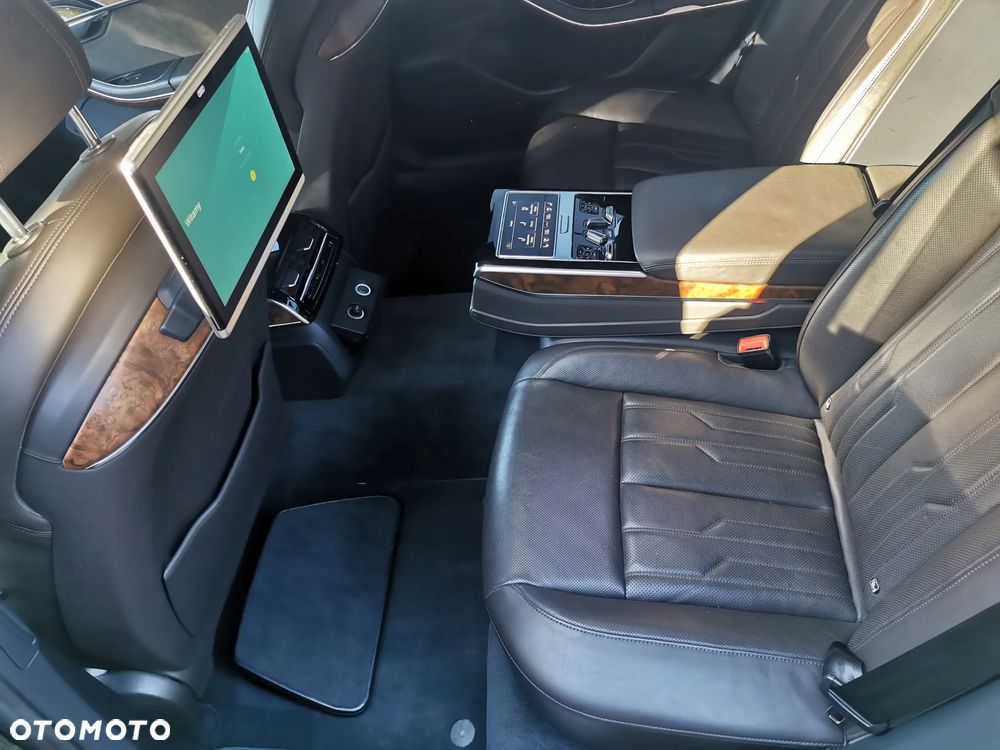 Audi A8 3.0 TDI L Quattro - 29