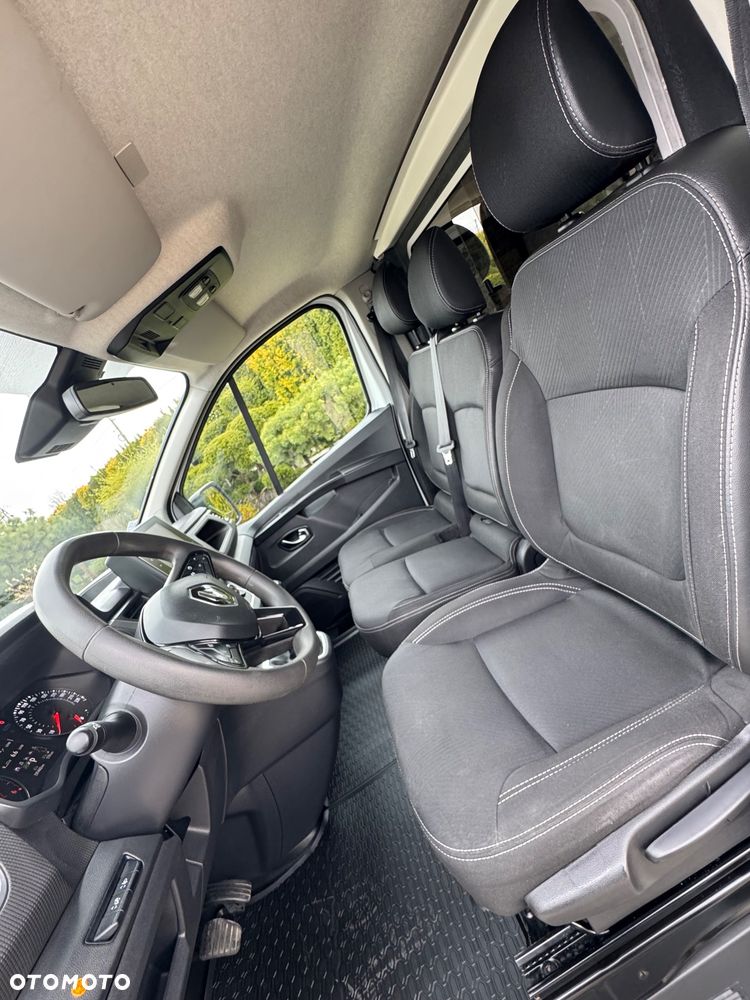 Renault Trafic - 16