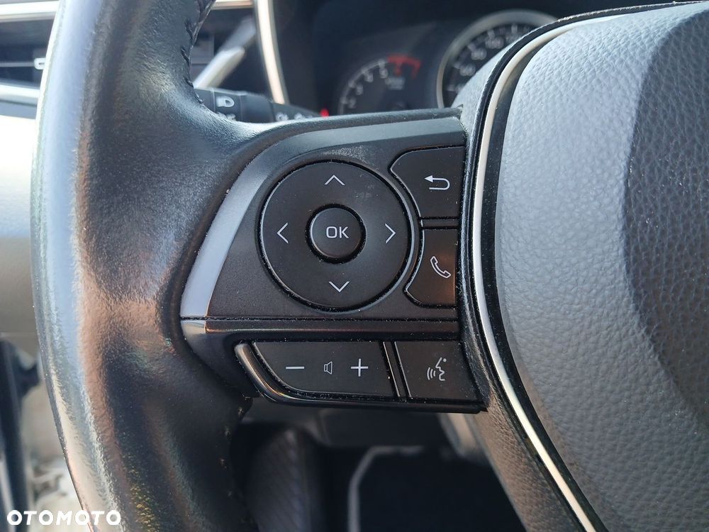 Toyota Corolla 1.8 Hybrid Comfort - 22