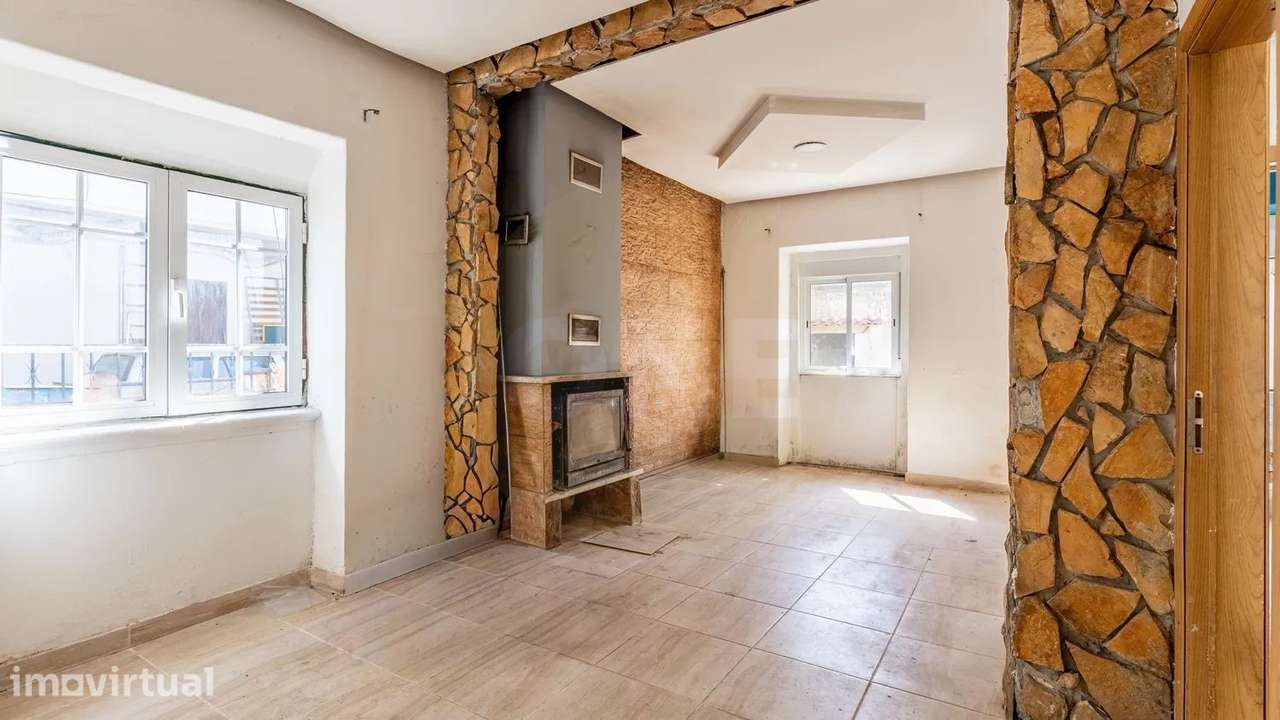 Moradia T3 para recuperação em Guerreiros, Loures — lote de 360 m² - Grande imagem: 5/22